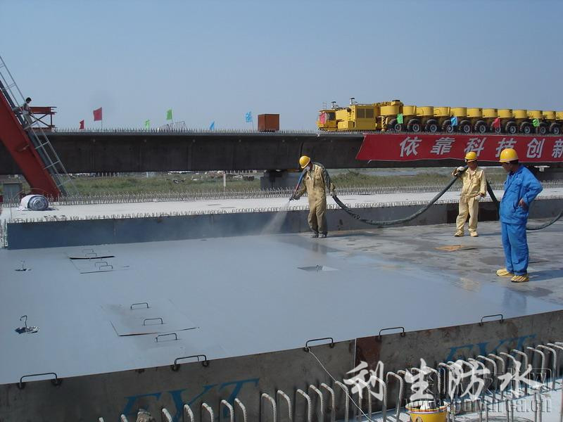 路面桥面做防水3
