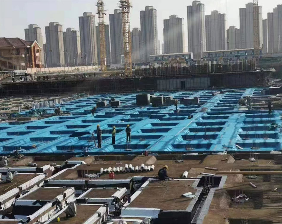 基础做自粘防水材料